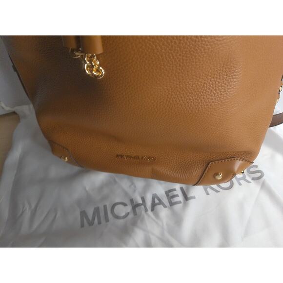 Michael Kors Alanis Large Pebbled Leather Bucket Bag Acorn New With Dust Bag - Picture 15 of 15